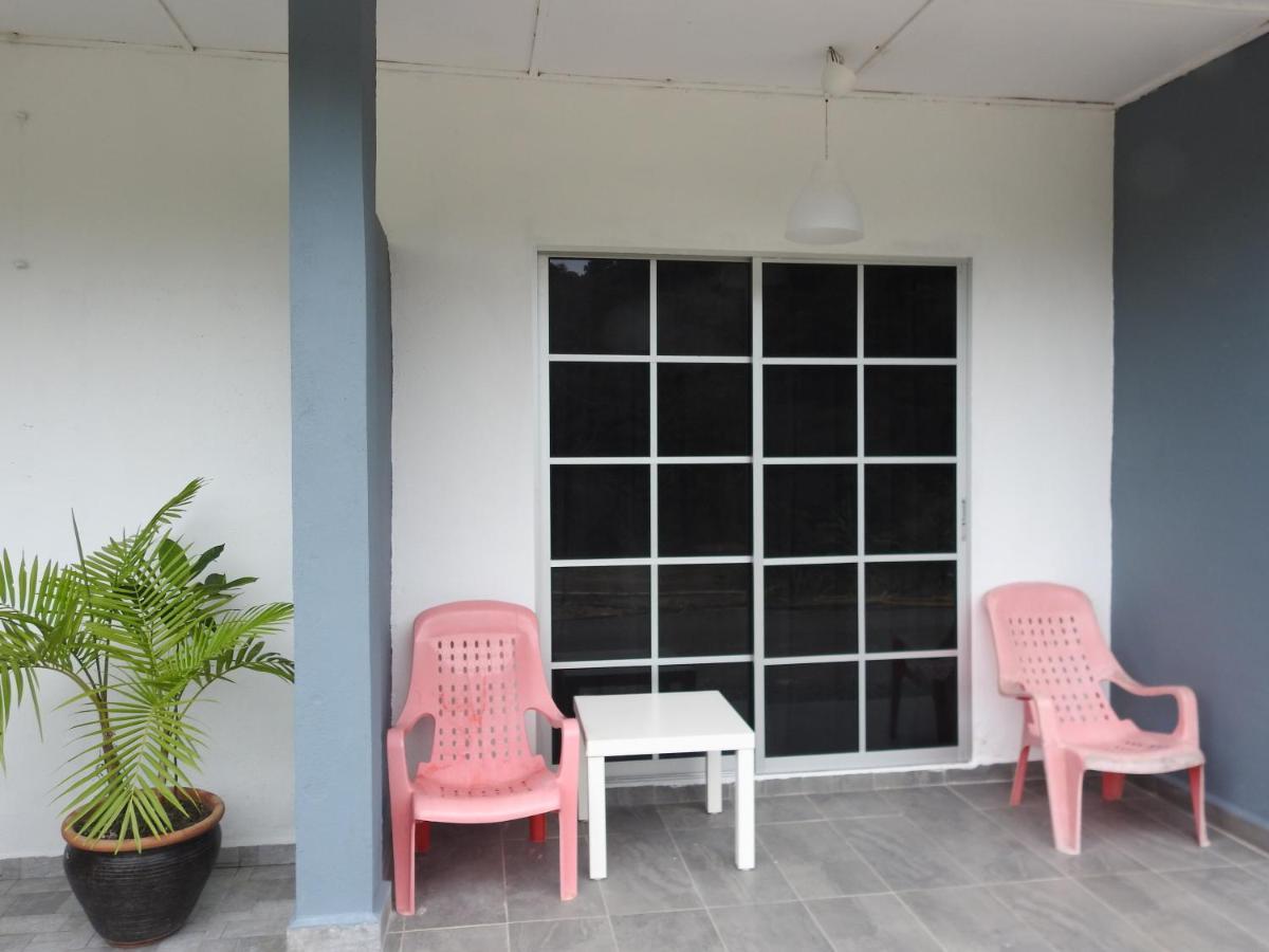 Tebing Guest House Taman Negara Malaysia Kuala Tahan Zewnętrze zdjęcie